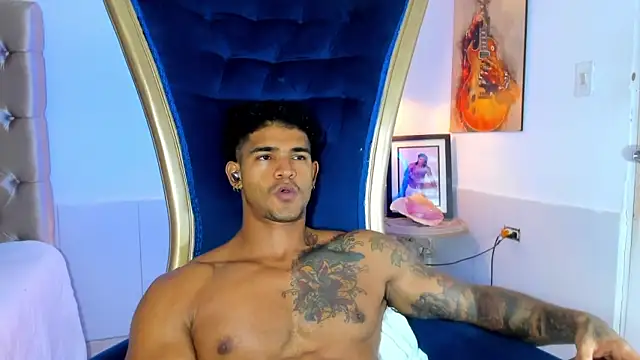 Snapshot of antonio__444 chatting on 04-30-26, 08:57 antonio 444 online show from 04-30-26, 08:57