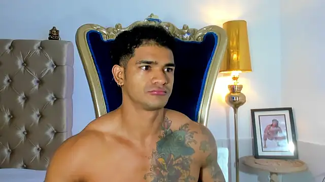 antonio  444 online show from 11-14-25, 09:02