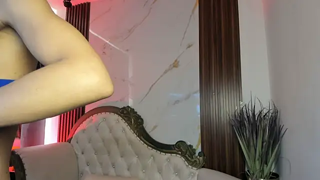 CoralieBronson online show from 11-06-25, 08:35