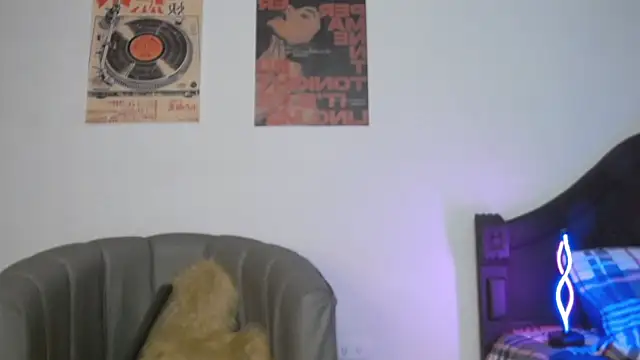 CoralieBronson online show from 02-26-26, 01:27