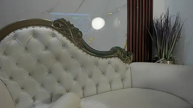 CoralieBronson online show from 11-23-25, 12:59