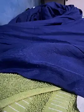 Snapshot of Piter14cm chatting on 10-20-25, 02:24 Piter14cm online show from 10-20-25, 02:24