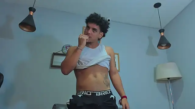 Xfire boy69 online show from 12-15-25, 02:12