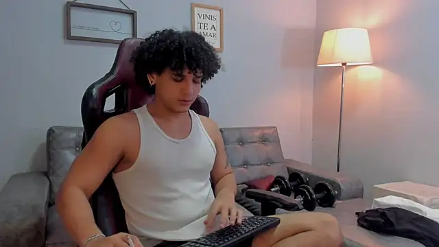 Xfire boy69 online show from 09-30-25, 02:34