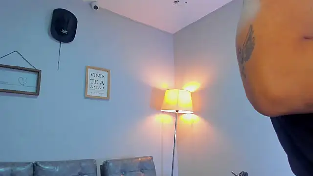 Xfire boy69 online show from 09-19-25, 08:46