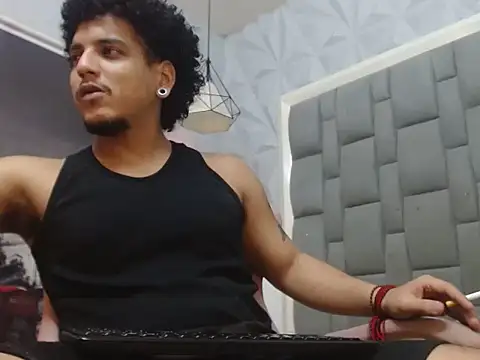 Snapshot of Xfire_boy69 chatting on 02-16-26, 05:33 Xfire boy69 online show from 02-16-26, 05:33