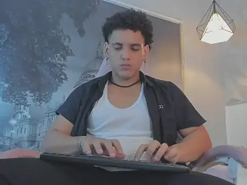 Xfire boy69 online show from 11-24-25, 08:20