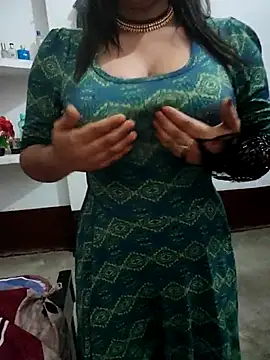 hot grieal1 online show from 11-03-25, 07:39