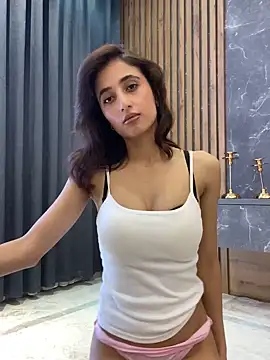 Snapshot of AriaXFlirt chatting on 11-14-25, 09:46 AriaXFlirt online show from 11-14-25, 09:46