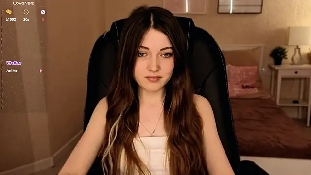 Kimmie shine online show from 06-19-26, 08:53