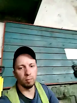 hornny boy35 online show from 06-18-26, 11:15