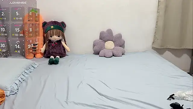 Yingbao-Baby online show from 10-19-25, 01:25