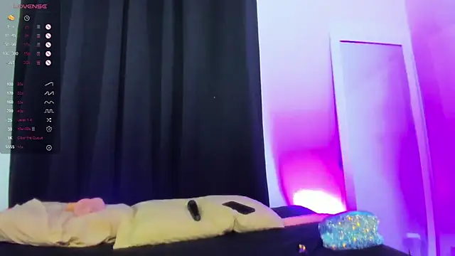 RoseeCarter online show from 11-23-25, 09:25