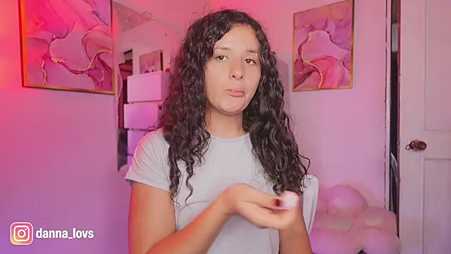 Dannaa Lovs online show from 11-14-25, 06:55