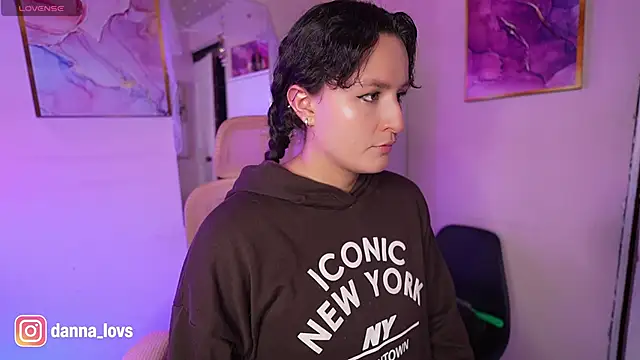 Dannaa Lovs online show from 04-08-26, 10:50