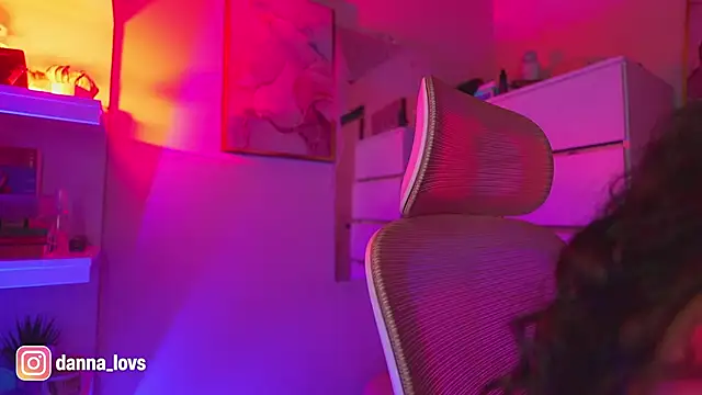 Dannaa Lovs online show from 11-07-25, 06:34