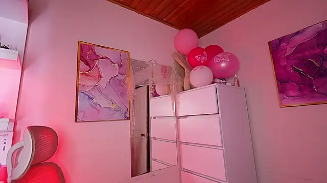 Dannaa Lovs online show from 02-26-26, 02:39