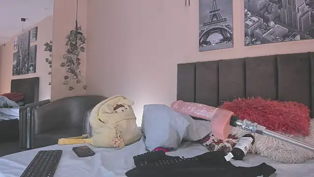 Blue Sixx online show from 03-08-26, 02:04