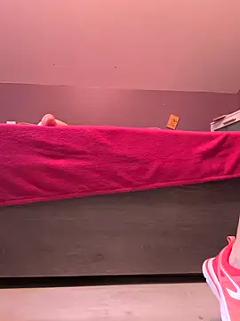 Snapshot of emmaglam-903 chatting on 02-08-26, 08:12 emmaglam-903 online show from 02-08-26, 08:12