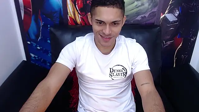 Snapshot of Derek_Storm_ chatting on 12-19-25, 11:34 Derek Storm online show from 12-19-25, 11:34