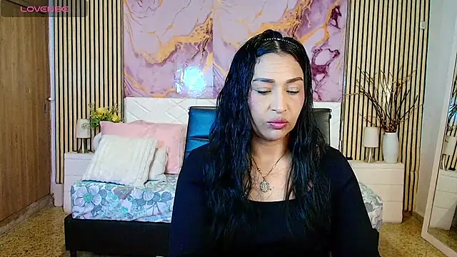 Snapshot of IvyShine7 chatting on 07-26-26, 06:59 IvyShine7 online show from 07-26-26, 06:59