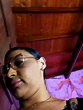 Snapshot of IvyShine7 chatting on 05-26-26, 07:56 IvyShine7 online show from 05-26-26, 07:56