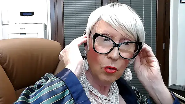 ROBY SWEETHOT online show from 10-13-25, 09:27