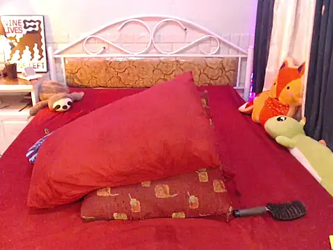 Snapshot of WILDDENNY1 chatting on 05-19-26, 01:56 WILDDENNY1 online show from 05-19-26, 01:56