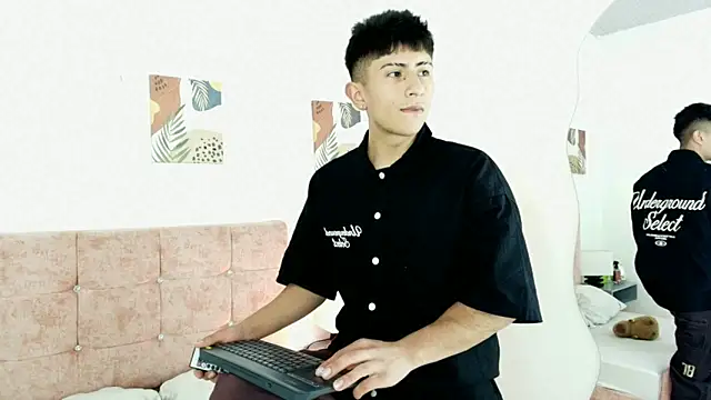 Snapshot of Andy_Justgame chatting on 10-02-25, 03:21 Andy Justgame online show from 10-02-25, 03:21