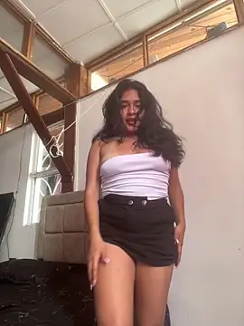 EmilyNoir1 online show from 06-12-26, 08:17