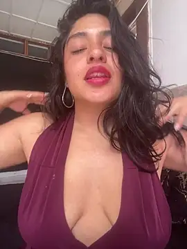 EmilyNoir1 online show from 06-27-26, 05:52