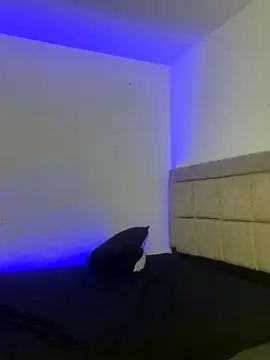 EmilyNoir1 online show from 11-05-25, 12:25