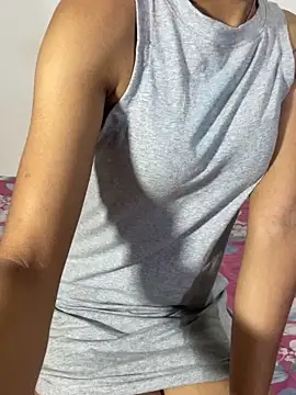 Snapshot of chandiqueen chatting on 02-07-26, 08:33 chandiqueen online show from 02-07-26, 08:33