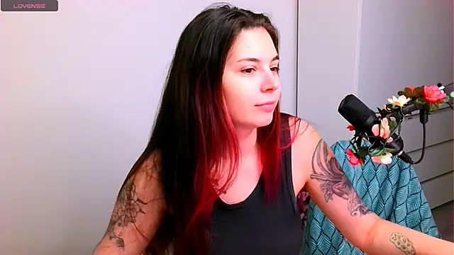 peachyness online show from 11-28-25, 03:34