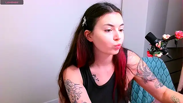 peachyness online show from 12-04-25, 06:18