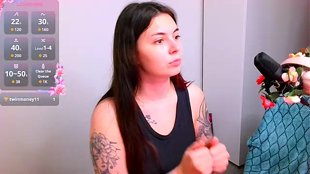 peachyness online show from 11-27-25, 04:07