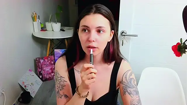 Snapshot of peachyness chatting on 07-19-26, 11:34 peachyness online show from 07-19-26, 11:34