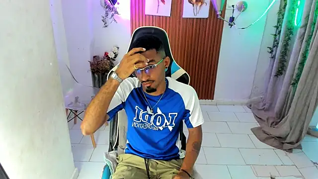 Darwin mayo online show from 11-11-25, 05:30