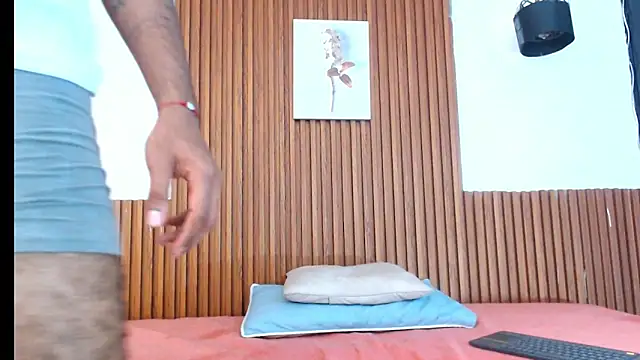 Darwin mayo online show from 04-10-26, 05:31