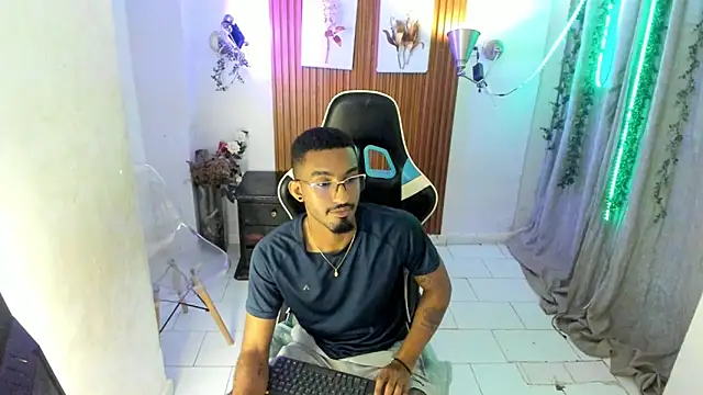 Darwin mayo online show from 11-08-25, 06:00