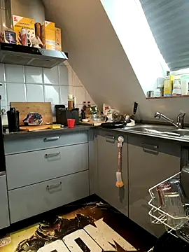 Snapshot of SweetTeenGirl chatting on 10-01-25, 10:30 SweetTeenGirl online show from 10-01-25, 10:30