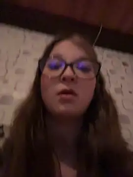 SweetTeenGirl online show from 11-26-25, 08:31