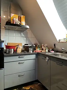 Snapshot of SweetTeenGirl chatting on 09-24-25, 07:59 SweetTeenGirl online show from 09-24-25, 07:59