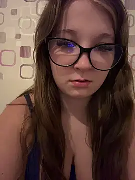 SweetTeenGirl online show from 11-11-25, 08:47