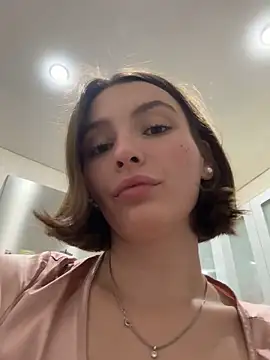 Snapshot of ZariaFlame chatting on 10-12-25, 11:39 ZariaFlame online show from 10-12-25, 11:39