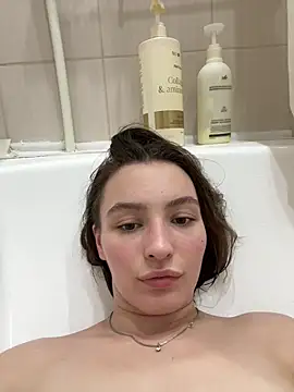 ZariaFlame online show from 11-04-25, 09:29