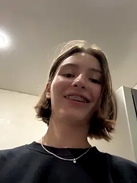 Snapshot of ZariaFlame chatting on 09-26-25, 09:32 ZariaFlame online show from 09-26-25, 09:32