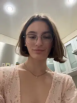 Snapshot of ZariaFlame chatting on 10-10-25, 09:15 ZariaFlame online show from 10-10-25, 09:15