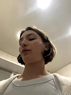 ZariaFlame online show from 12-05-25, 09:12