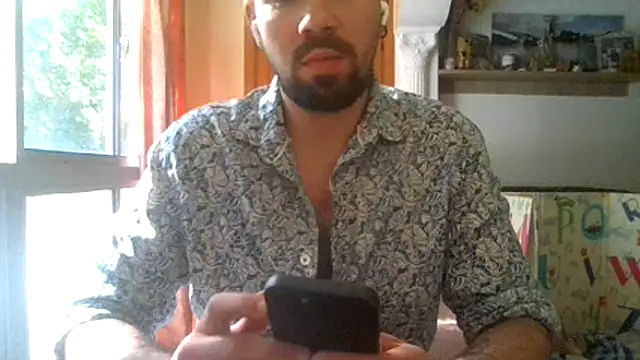 Snapshot of divolvuhot chatting on 03-24-26, 03:01 divolvuhot online show from 03-24-26, 03:01